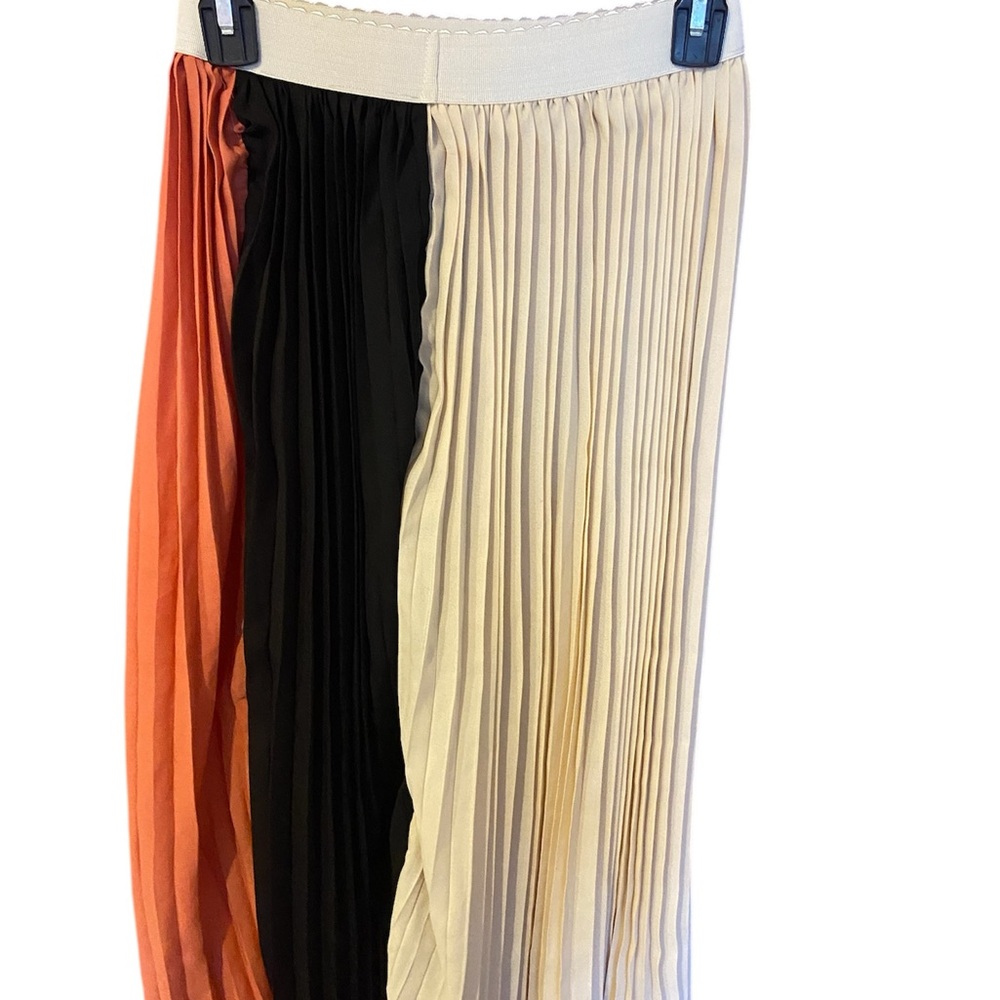 Colorblock Pleated Skirt - Orange, Black, Cream